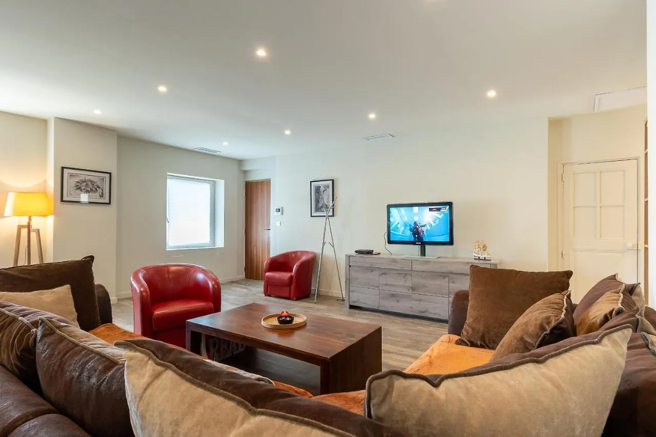 Standing Vieux Port 110 M2, Marseille Apartment France
