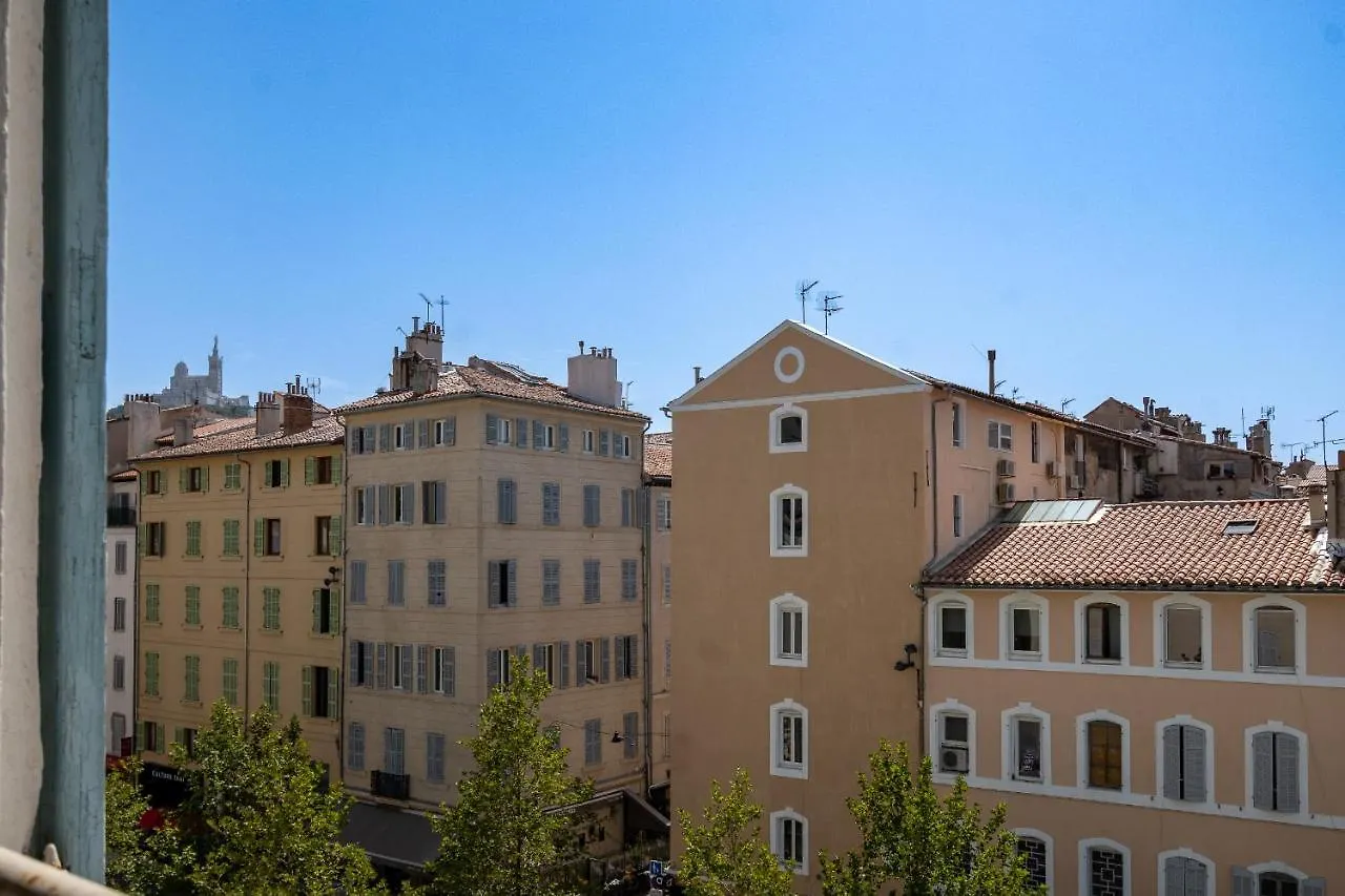 Standing Vieux Port 110 M2, Marseille Apartment