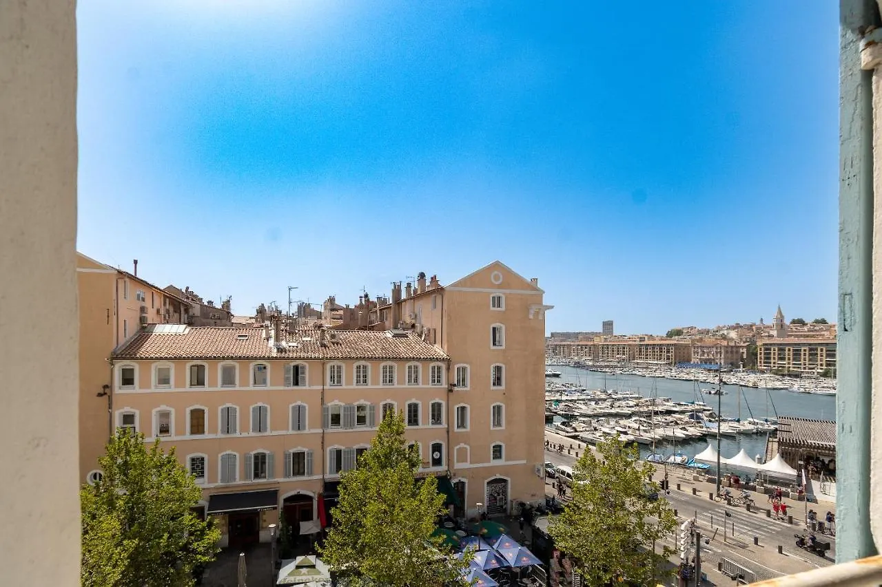 Standing Vieux Port 110 M2, Marseille Apartment